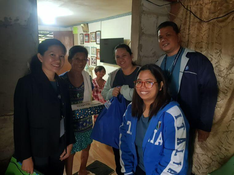 20 seniors in Bacolod Received Free Grocery Packs from BACIWA Customer Care Section