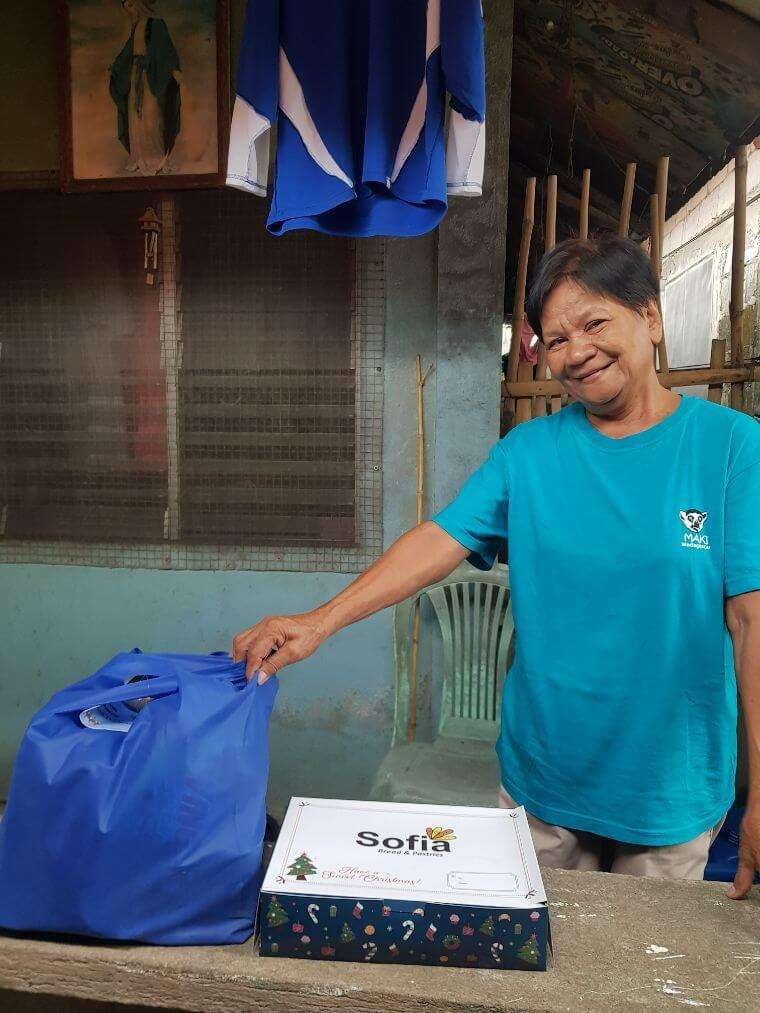 20 seniors in Bacolod Received Free Grocery Packs from BACIWA Customer Care Section